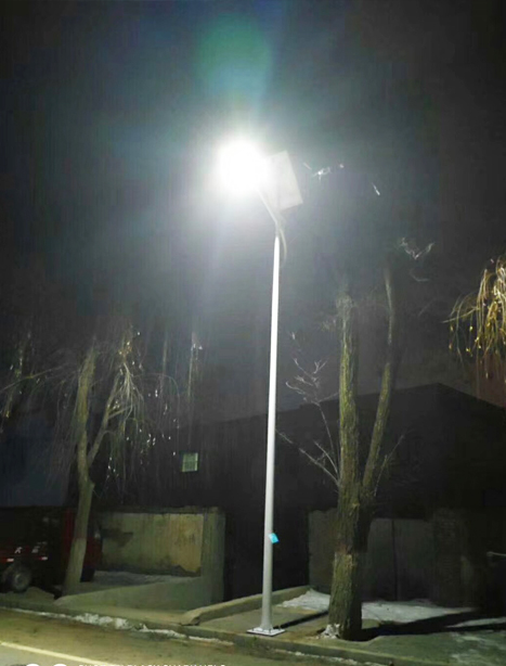 积石山县新市太阳能路灯项目