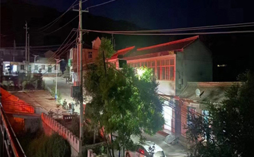 新市太阳能路灯在暴雪天气下的应对策略