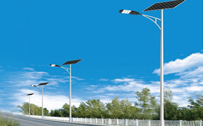 农村道路装新市太阳能路灯选多大瓦数实测 农村道路装新市太阳能路灯选多大瓦数实测